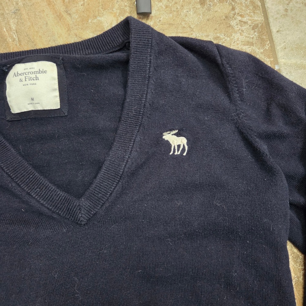 Abercrombie‎ Fitch Navy V Neck Long Sleeve Sweater Classic Logo Women M - Picture 4 of 7